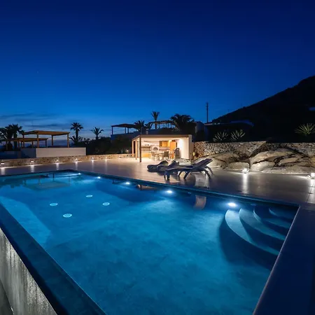 Poolside Retreat - Sea View & Calm Escape - Pearl Apartman *