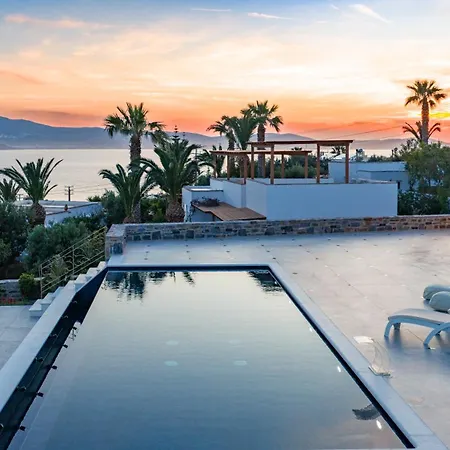 Poolside Retreat - Sea View & Calm Escape - Pearl Apartman