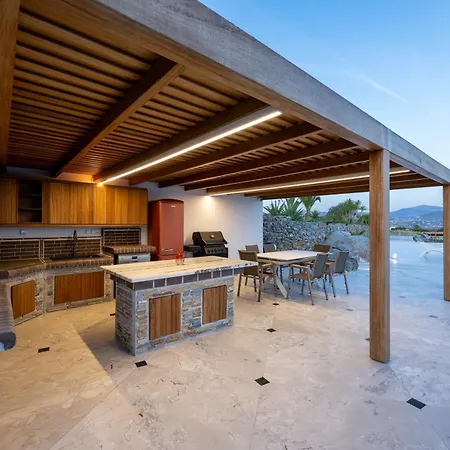 Apartman Poolside Retreat - Sea View & Calm Escape - Pearl Sztelída