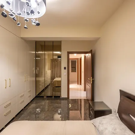 Poolside Retreat - Sea View & Calm Escape - Pearl Apartman