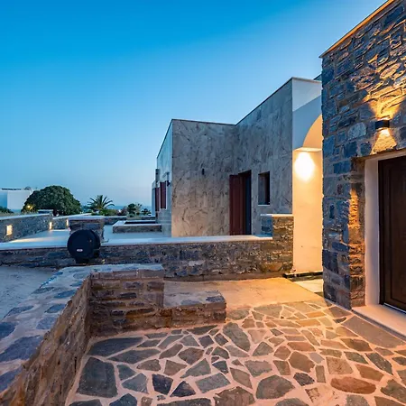 Poolside Retreat - Sea View & Calm Escape - Pearl Апартаменты Стелида